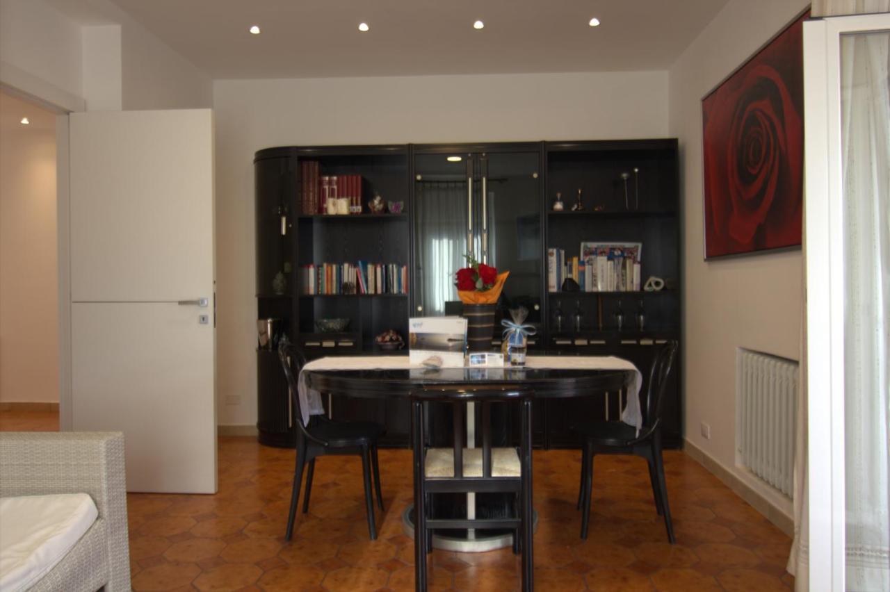Casa Vacanze Gigli Numana Buitenkant foto